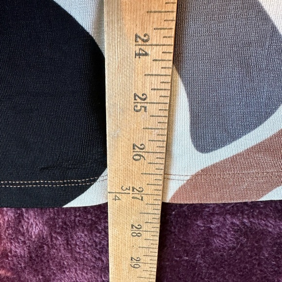 Chico’s Abstract Patterned Tunic Top Size 2/ Large - Picture 7 of 7